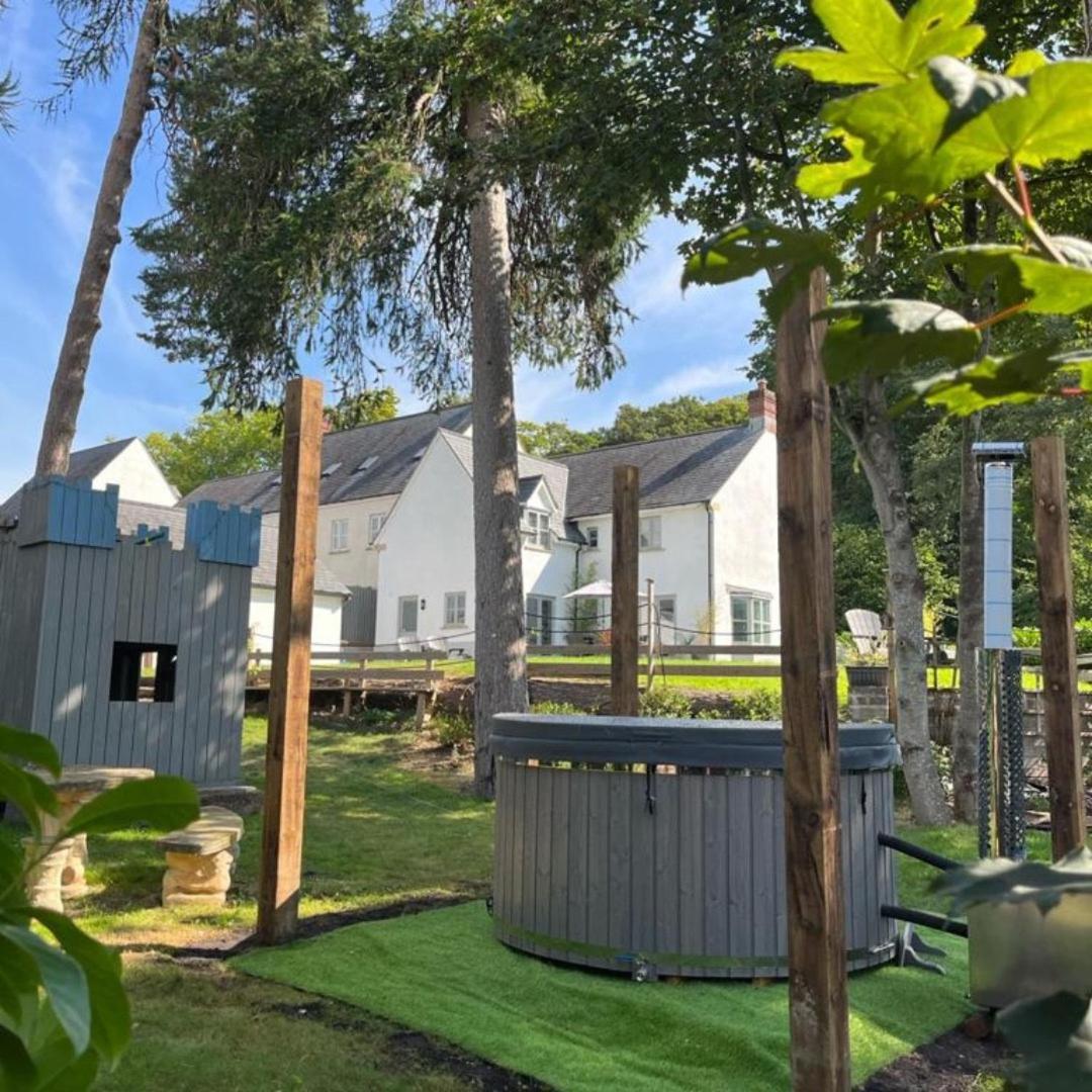 Beautiful 4-Bed Home, Hot Tub & Stunning Views - Abergavenny Exteriér fotografie